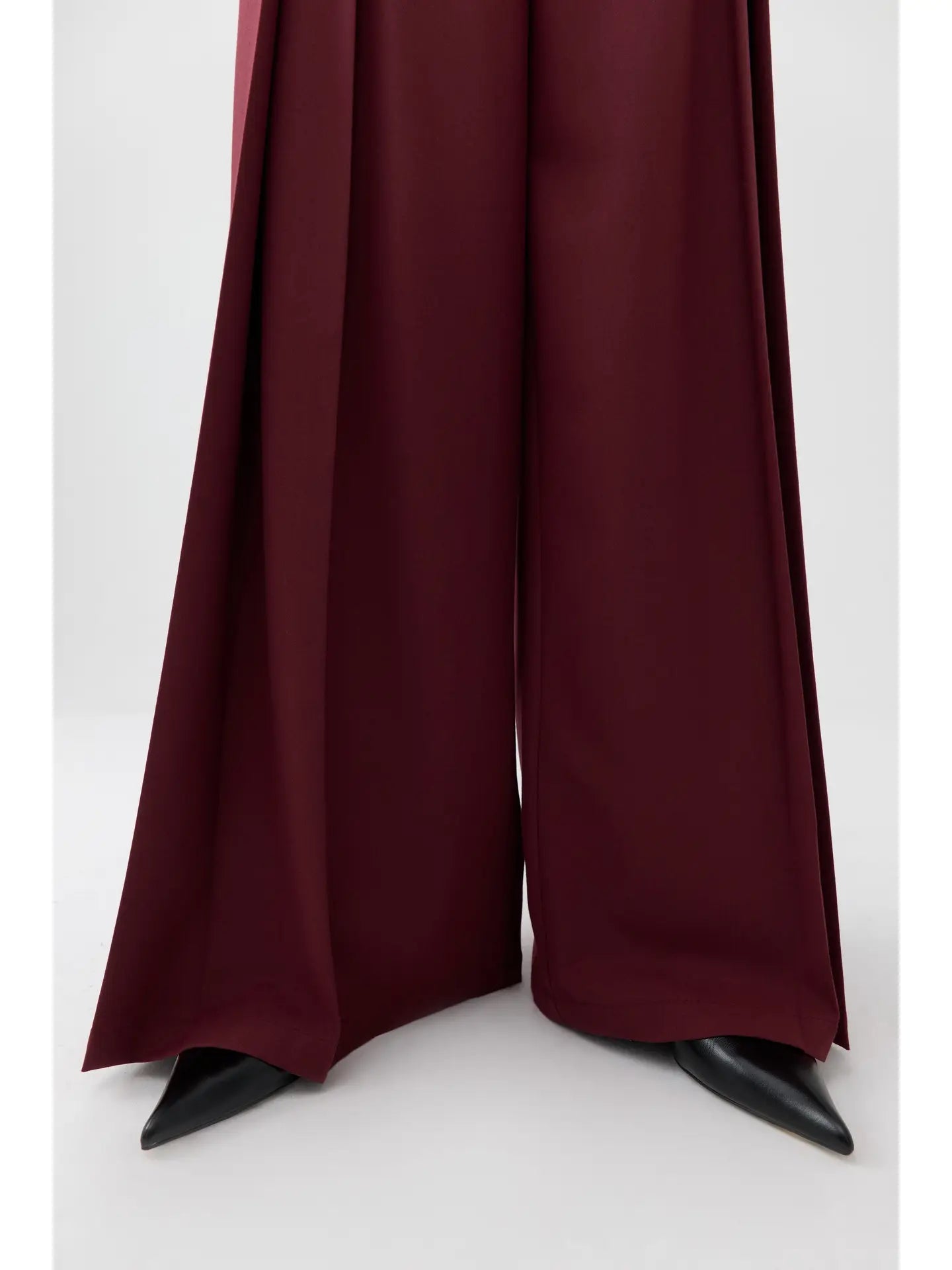 Pleated High-Waisted Pants