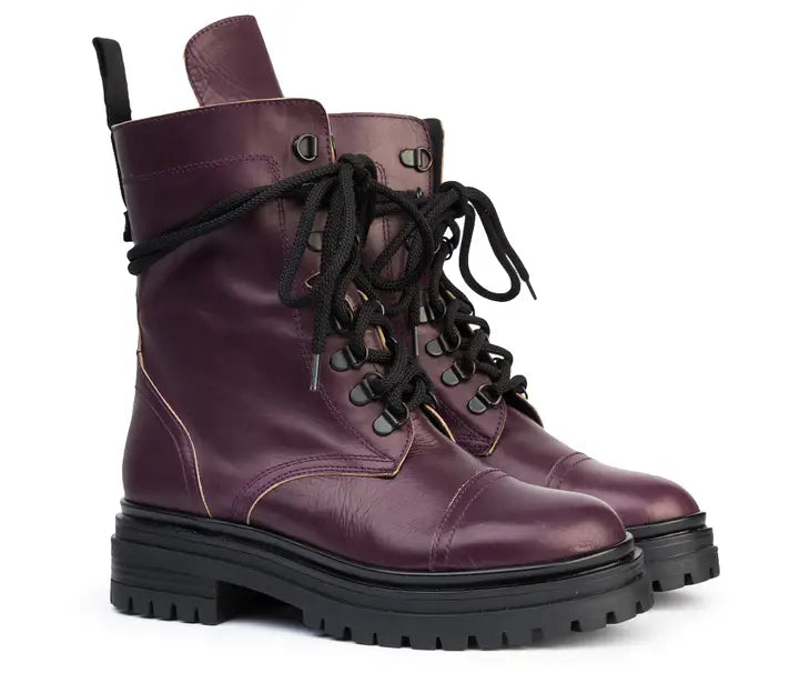 Baltarini leather ankle boot