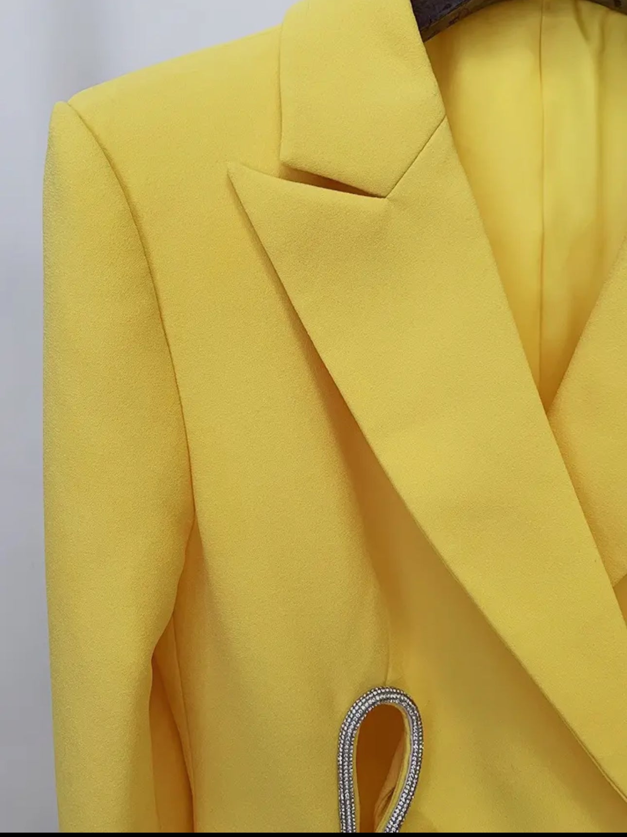 Diamond Slit Suit with Straight-Leg Pants