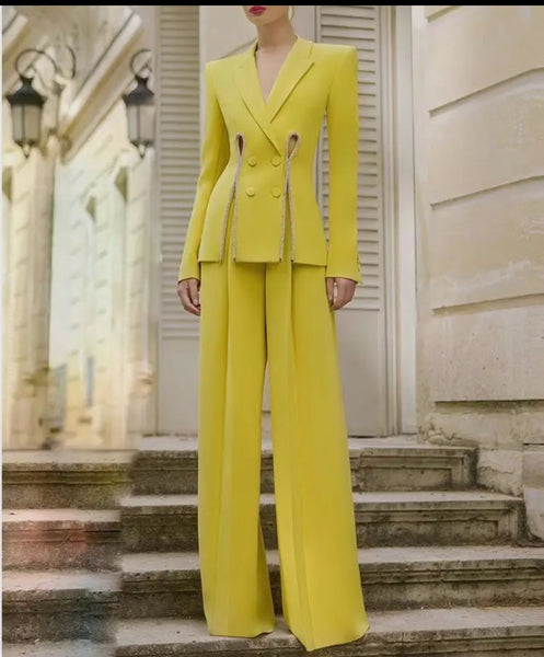 Diamond Slit Suit with Straight-Leg Pants
