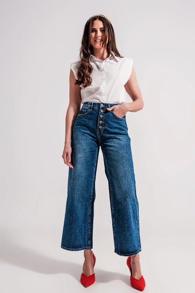 Wide leg jeans with exposed buttons