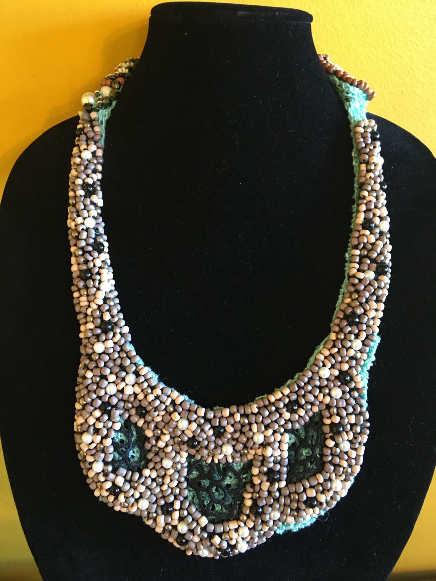 ENCRUSTED BEADING NECKLACE