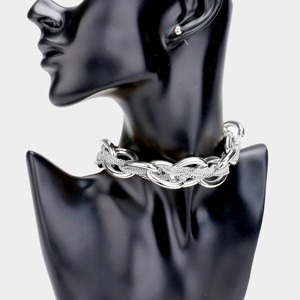 METAL CHAIN CHOKER NECKLACE.