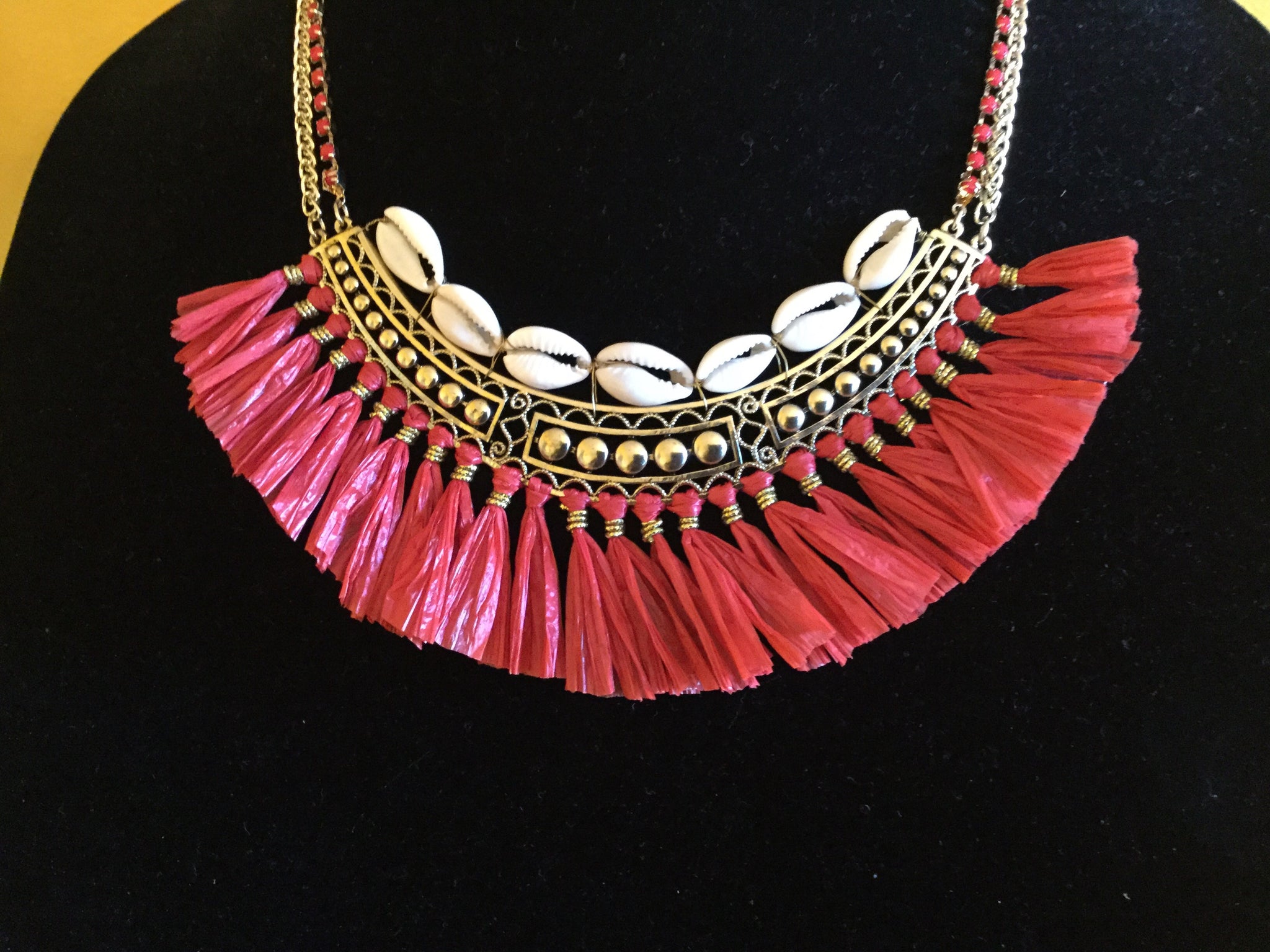 Tribal Shells Necklace