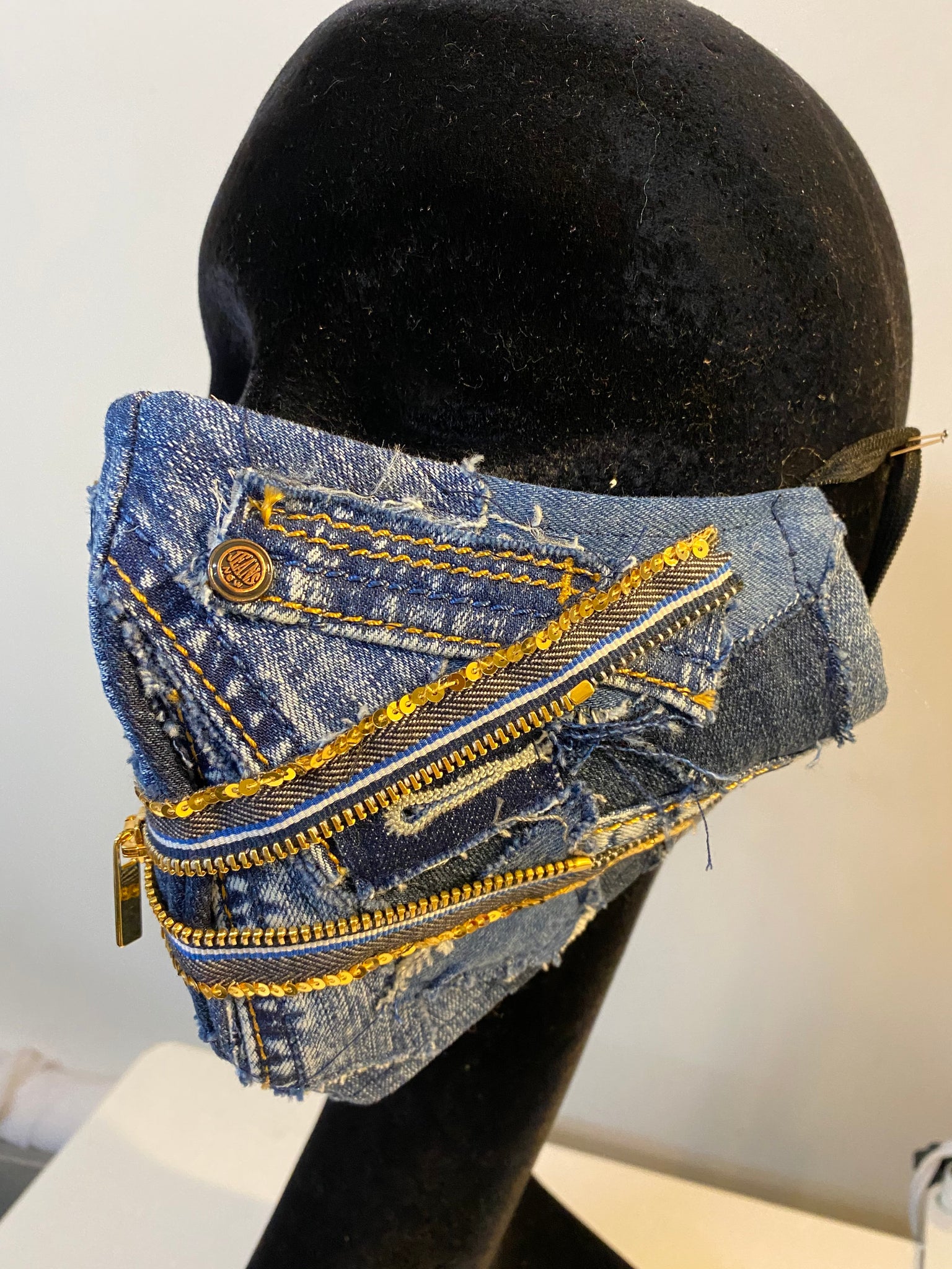 Zipper Denim Lightweight Mask.