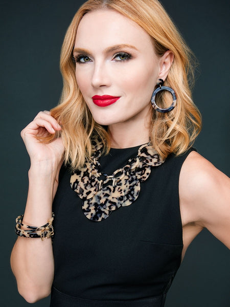 TORTI-FUL DANCIG MEDALLIONS NECKLACE